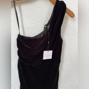 NWT Black Velvet Cocktail Dress/ Laundry By Shelli Segal Bodycon Dress Size 8